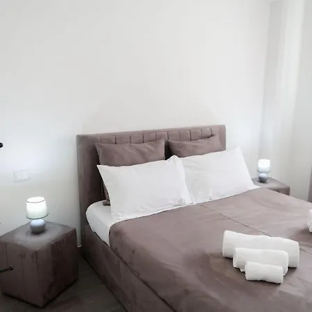 Airport Grey 3* Μπάρι